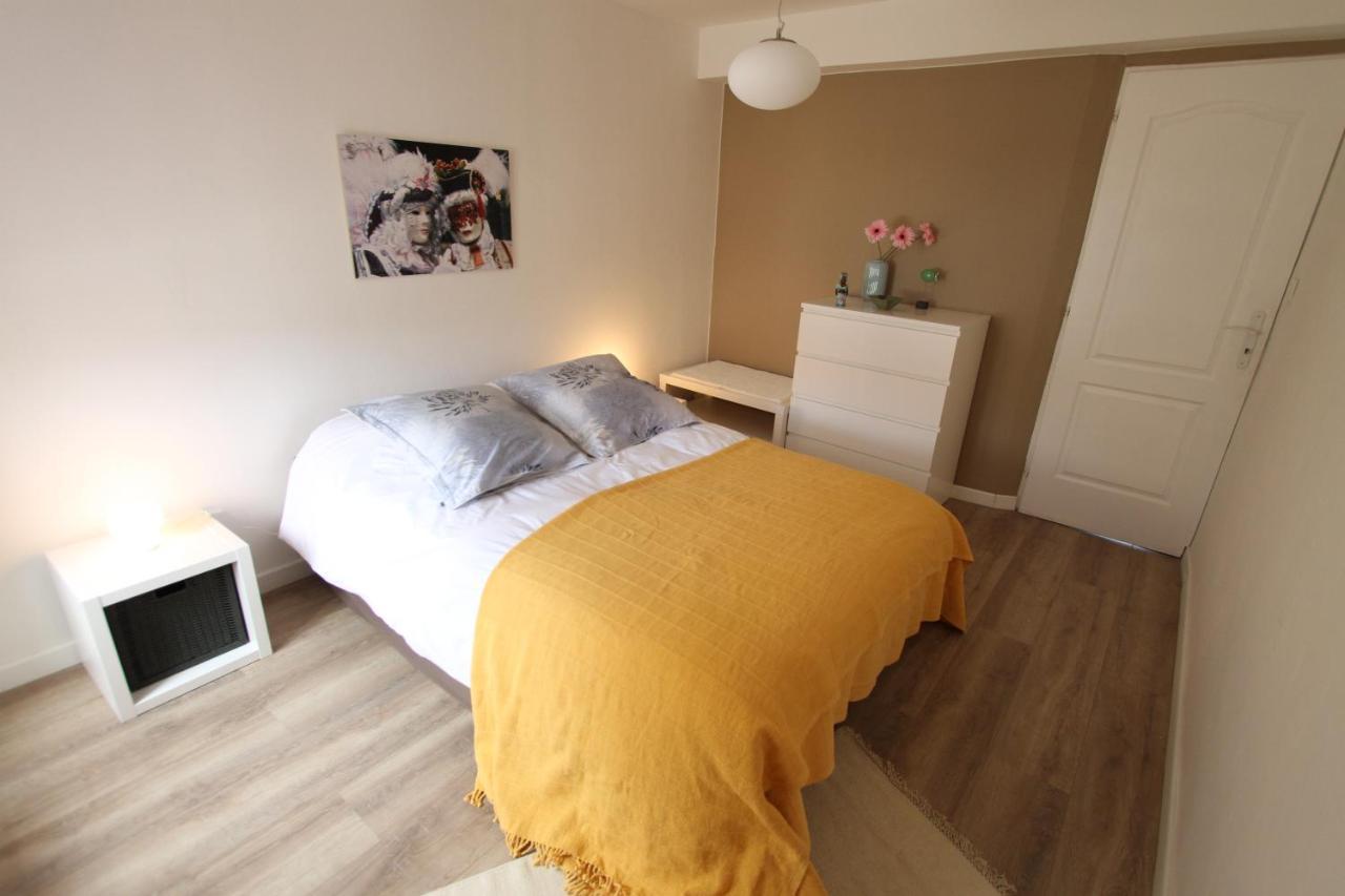 Maison Avec Piscine Et Jardin- 4 Chambres 8 Pers Cuers Kültér fotó