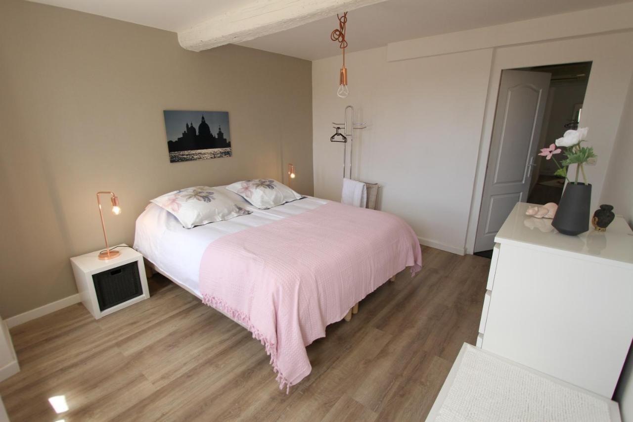 Maison Avec Piscine Et Jardin- 4 Chambres 8 Pers Cuers Kültér fotó