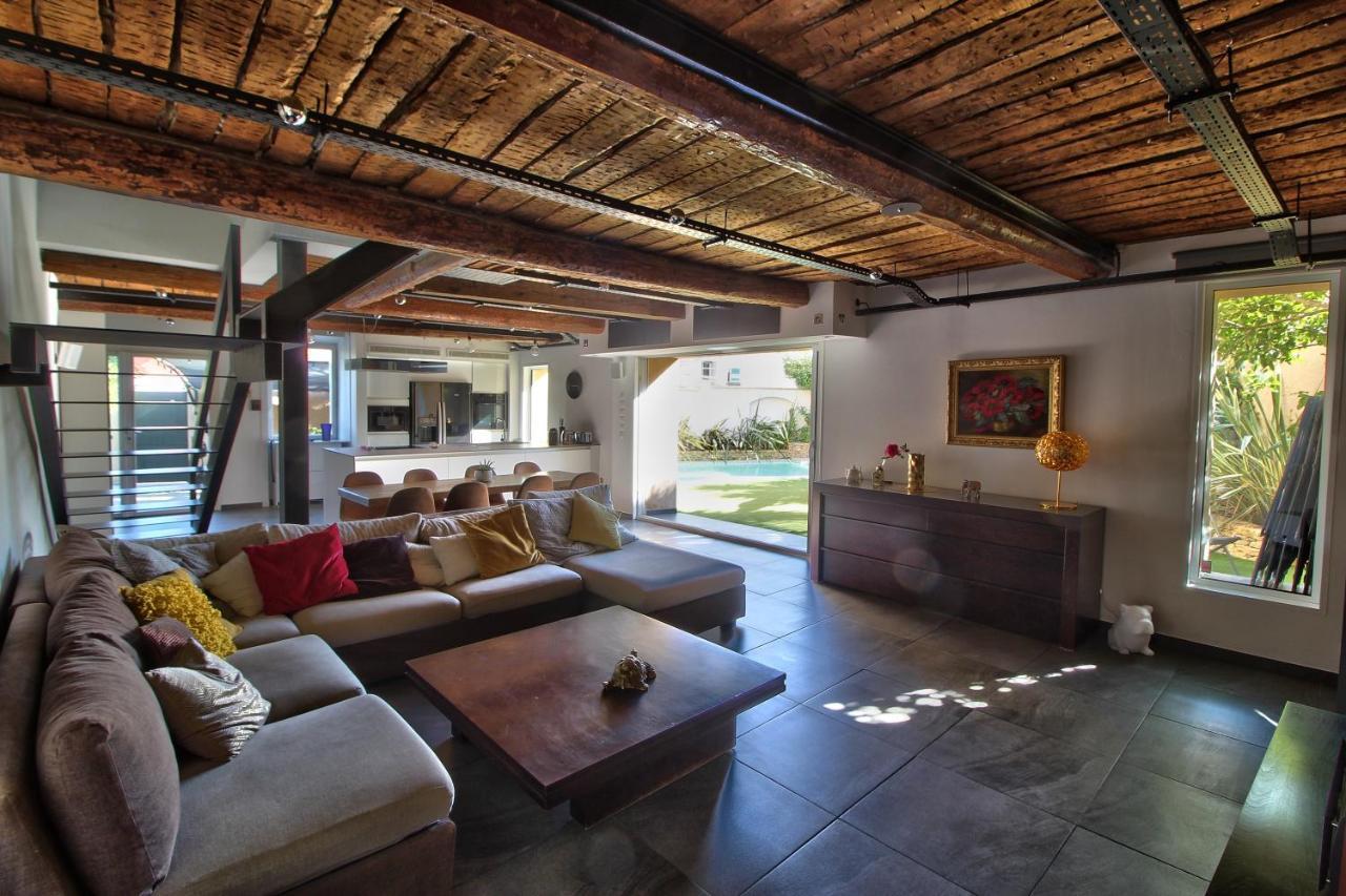 Maison Avec Piscine Et Jardin- 4 Chambres 8 Pers Cuers Kültér fotó